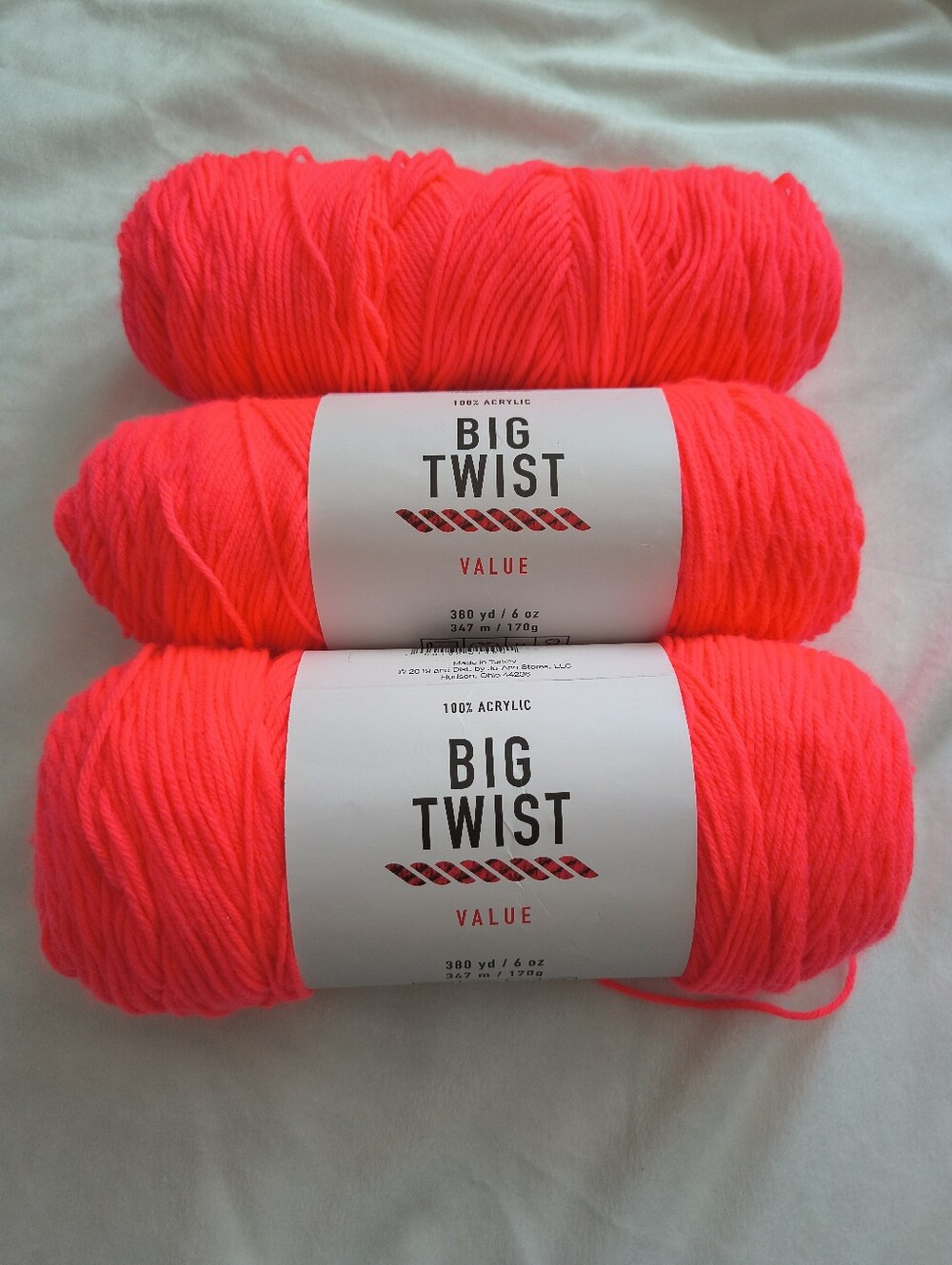 Big Twist Value Yarn Coral 100% Acrylic Lot Of 3 Skeins